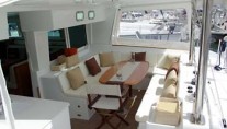 Tonina - Cockpit dining